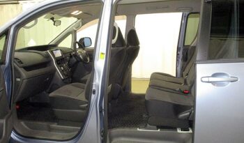 TOYOTA VOXY, X, 2008, S/N 224073 complet