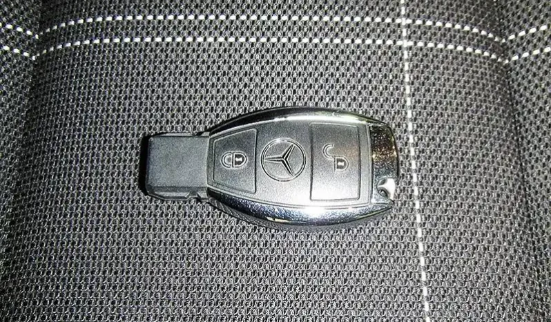 MERCEDES-BENZ CLASSE A,  YEAR 2013, S/N 268473 complet